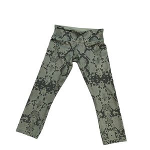 Lululemon crop pants